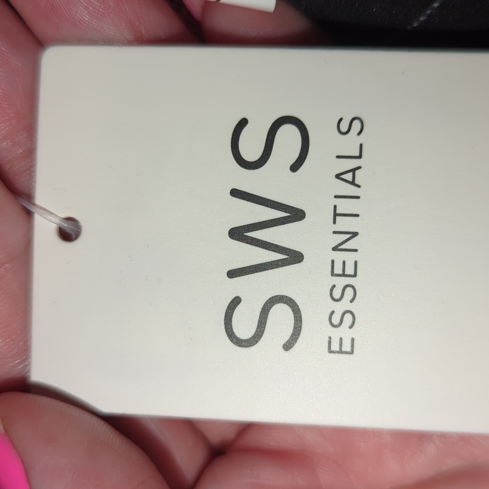 SWS ESSENTIALS Zipper Pocket Legging Small NWT - Picture 13 of 14